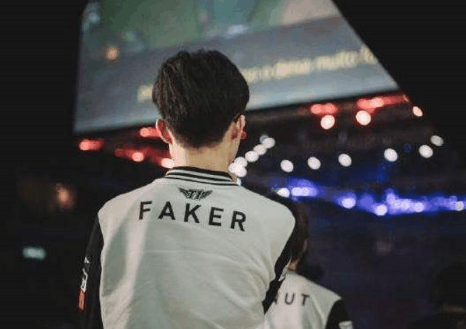 赛后采访Light：不能再被暴打了，需要呼吸一下，被暴打是无法呼吸的