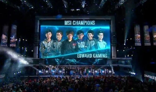 三件