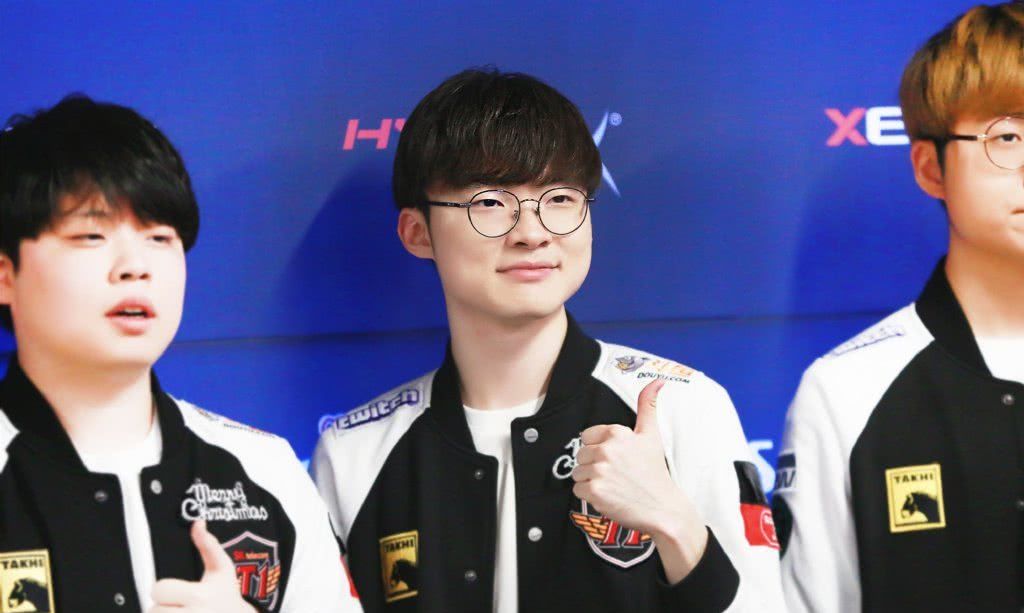 Vitality, NAVI, FaZe 和 Spirit 收到 BLAST Bounty 第二季的邀请