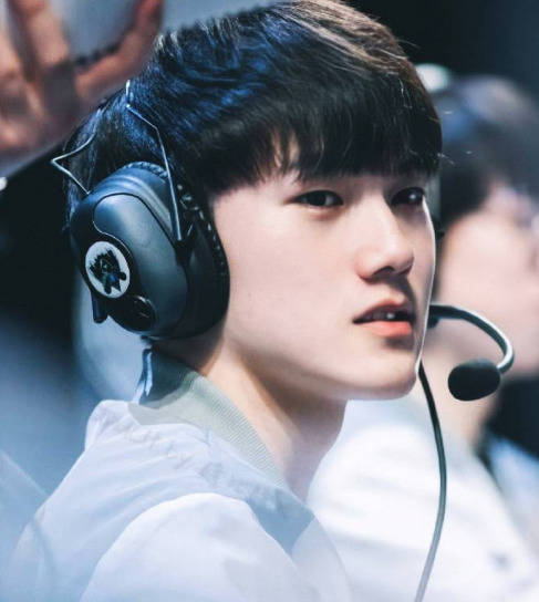 Global Esports 意外地在 VCT 2025：太平洋第二阶段的小组赛中击败了 Rex Regum Qeon