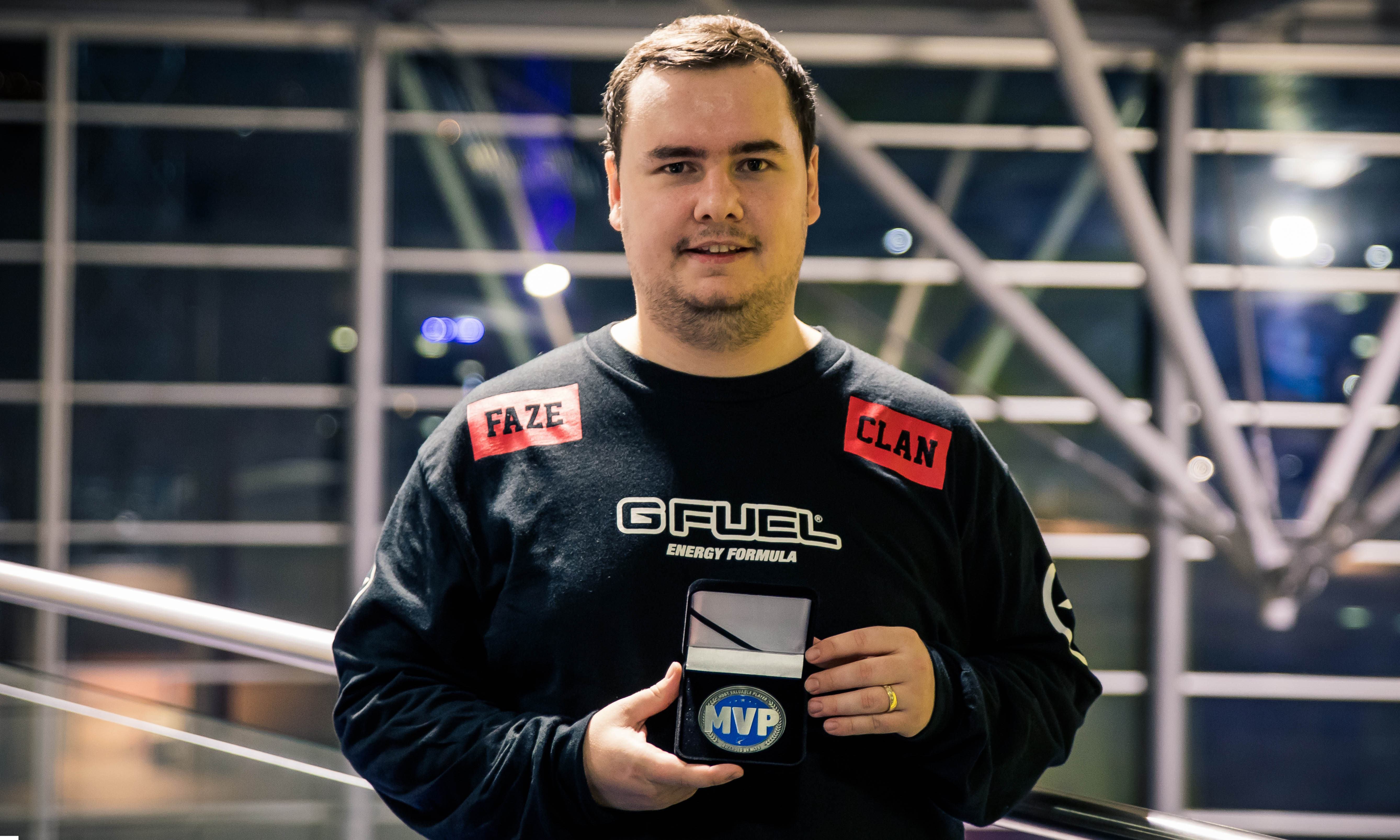 LPL今日赛程及阵容首发：xiye对战Cryin TheShy大战shanji Flandre被换下